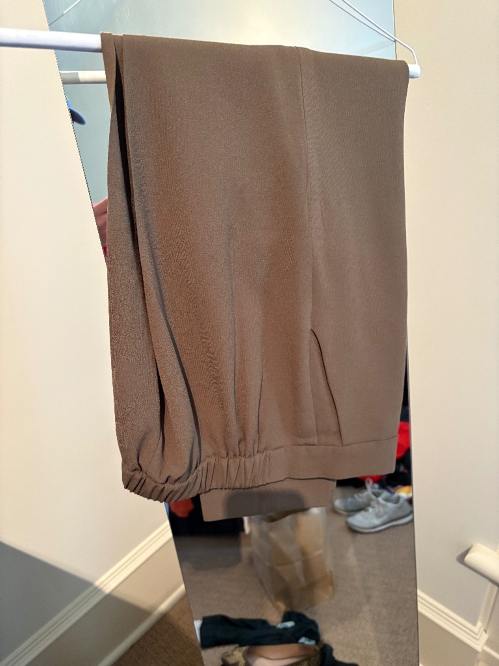 Aritzia Babaton COHEN Pant Olive Green